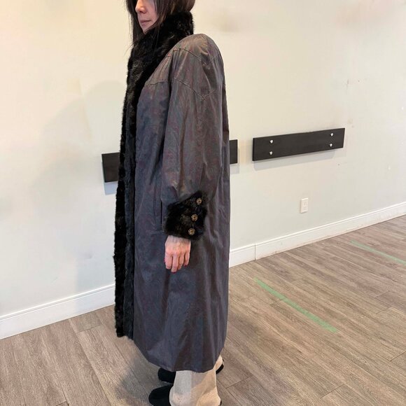 NEW PHOTOS! MINK COAT REVERSES TO WATER-RESISTANT FABRIC, BLACK & MULTICOLOUR, - Picture 12 of 14